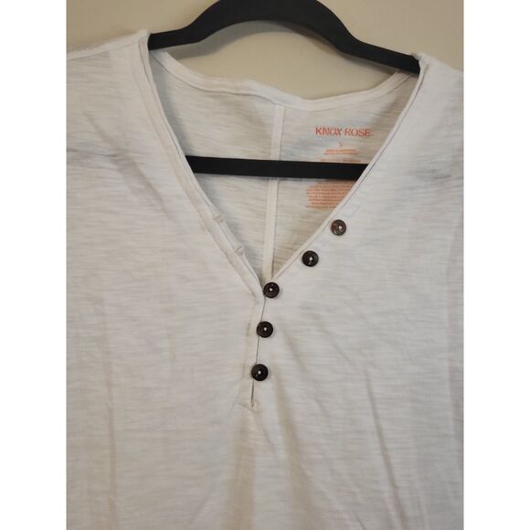 Knox Rose V Neck Button Short Sleeve White Tee Women Size Small Summer Casual - Picture 3 of 4